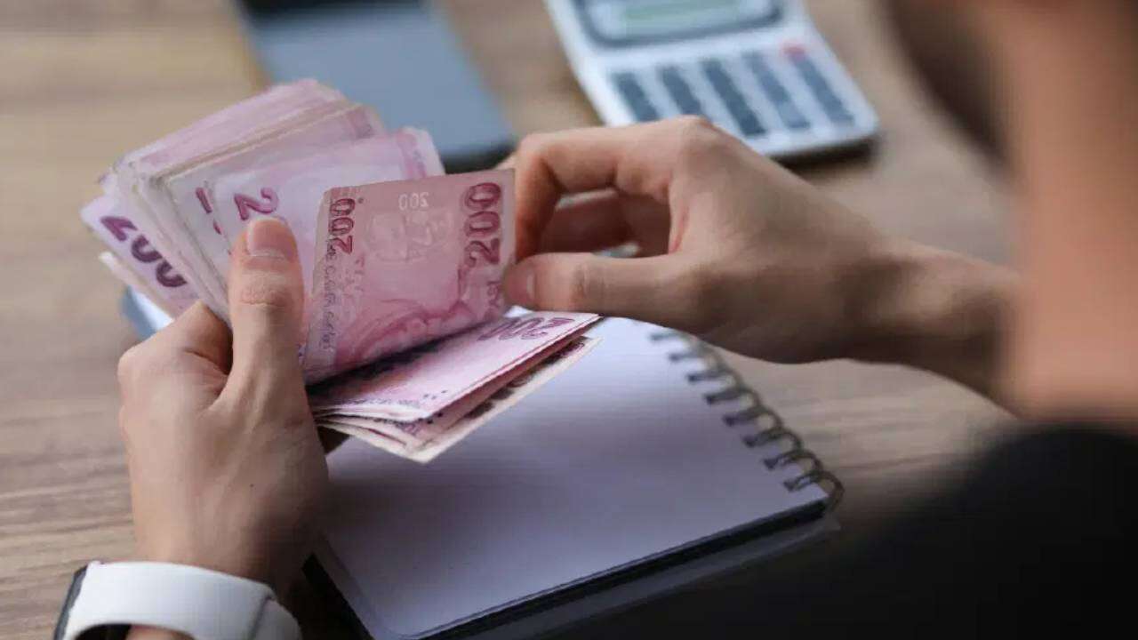 1999-2008 SGK girişi olanlara güzel haber: Kademeli emeklilikte gözler Meclis'te, milyonların beklediği düzenlemede son dakika! 2